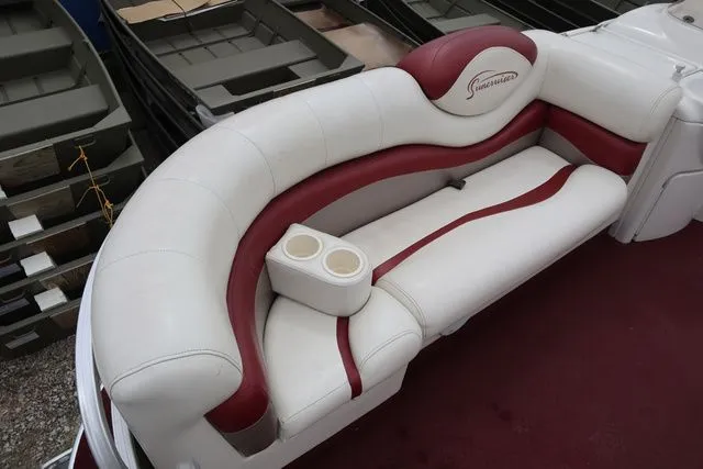 Slide: The Image of Lowe Jamaica JM220 2004 - 6