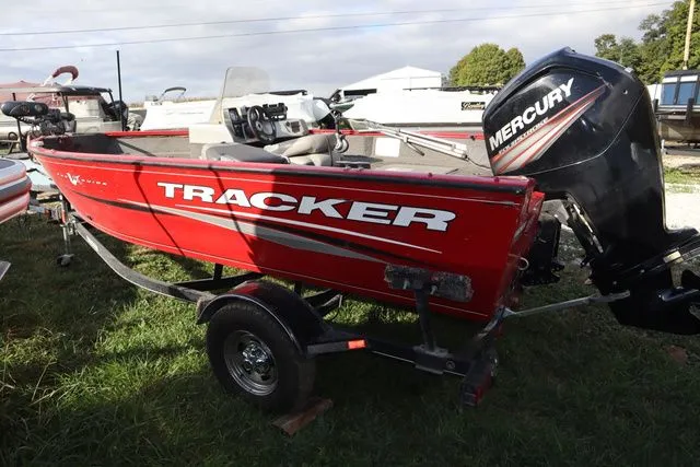 Slide: The Image of Tracker Pro Guide V-16 SC 2016 - 5