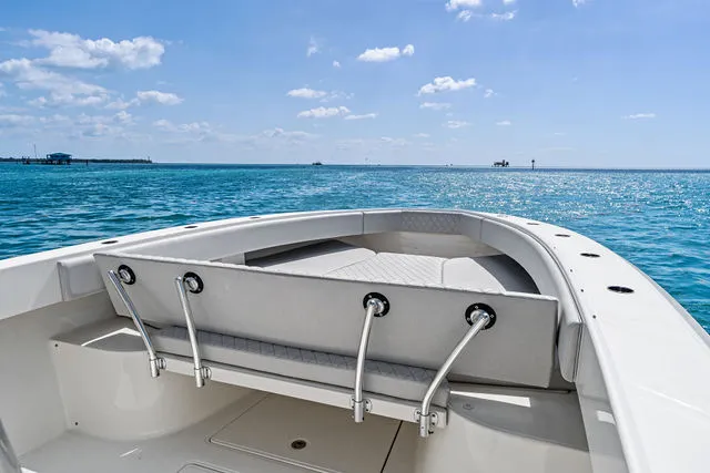 Slide: The Image of Bahama 41 2015 - 45