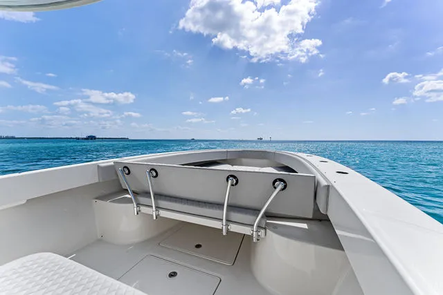 Slide: The Image of Bahama 41 2015 - 46