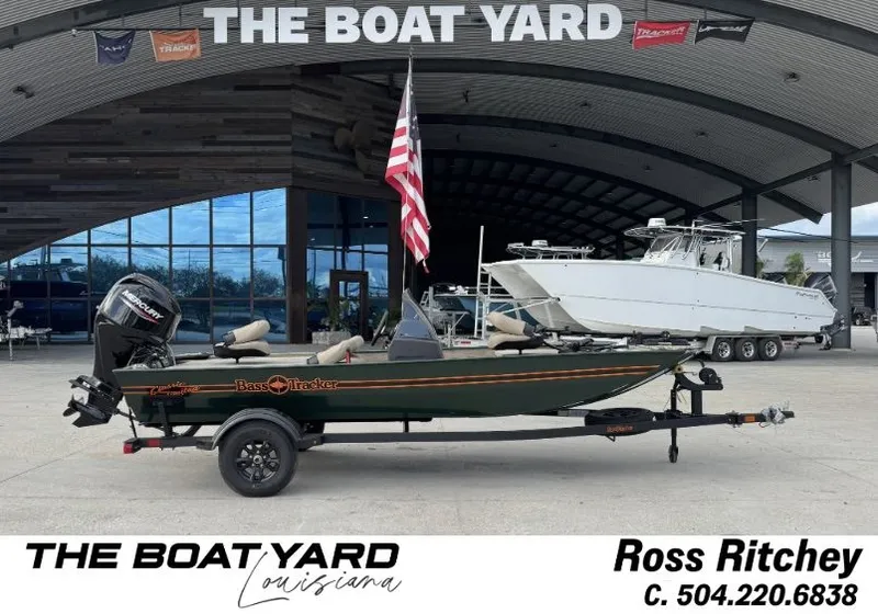 The Image of Tracker Bass Tracker Classic Limited 2026 - 1