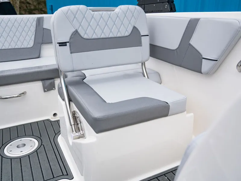 Slide: The Image of Bayliner VR6 Bowrider OB 2026 - 16