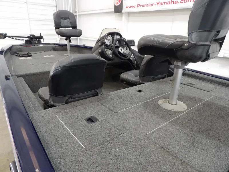 Slide: The Image of Tracker Pro Team 175 2019 - 15