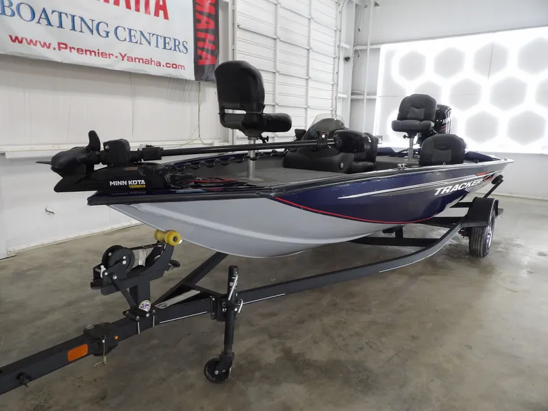 Slide: The Image of Tracker Pro Team 175 2019 - 3