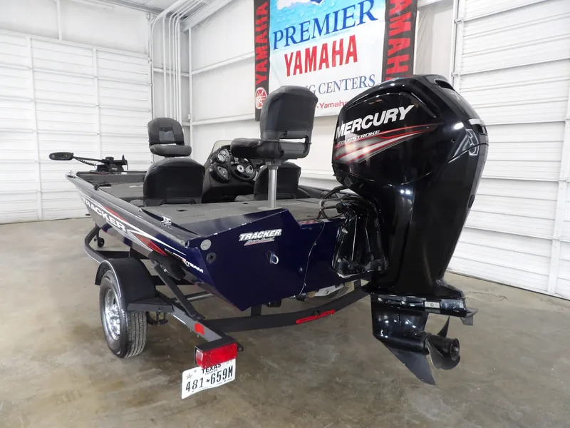 Slide: The Image of Tracker Pro Team 175 2019 - 6