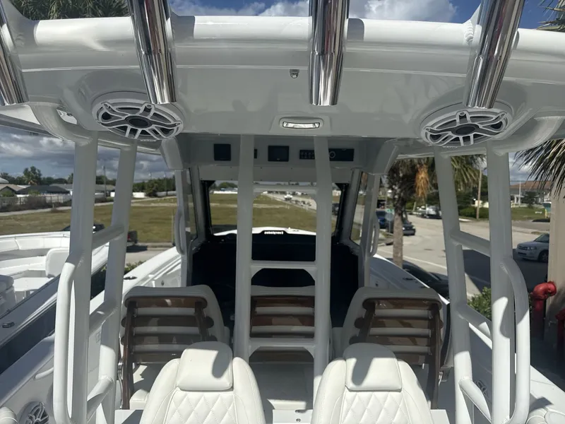 Slide: The Image of Everglades 335 Center Console 2026 - 22