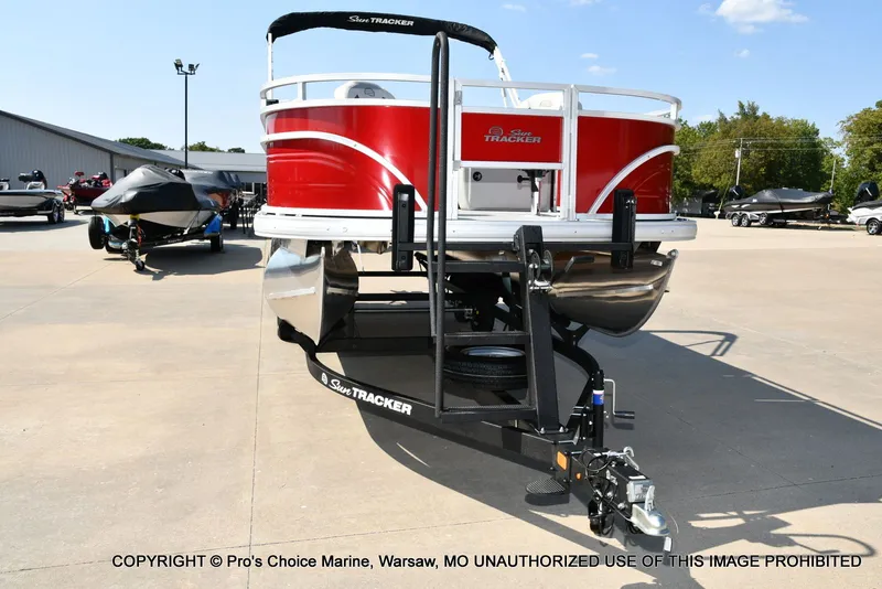 Slide: The Image of Sun Tracker Fishin' Barge 22 DLX w/115HP Pro-XS 4 Stroke 2026 - 22