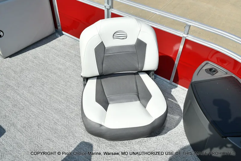 Slide: The Image of Sun Tracker Fishin' Barge 22 DLX w/115HP Pro-XS 4 Stroke 2026 - 28