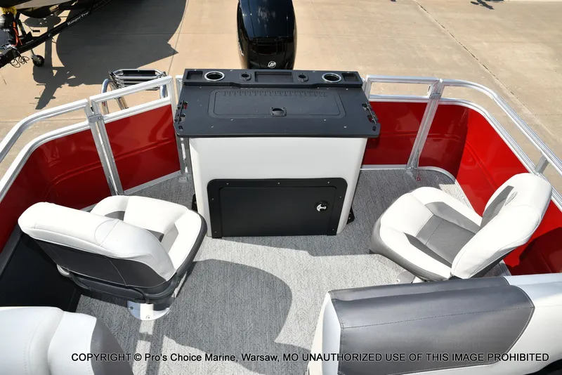 Slide: The Image of Sun Tracker Fishin' Barge 22 DLX w/115HP Pro-XS 4 Stroke 2026 - 46