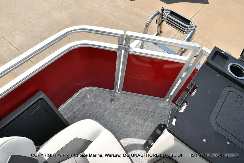 Slide: The Image of Sun Tracker Fishin' Barge 22 DLX w/115HP Pro-XS 4 Stroke 2026 - 56