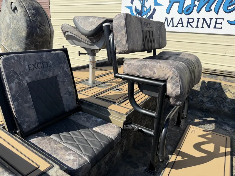 Slide: The Image of Excel 220 Bay Pro Elite 2026 - 8