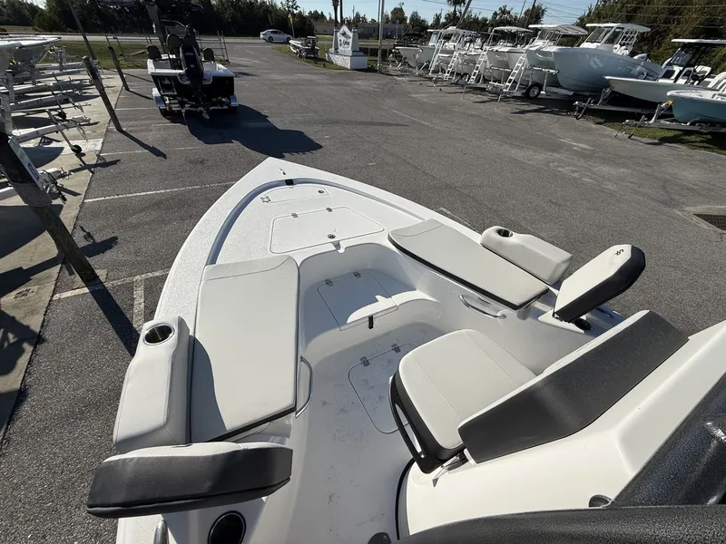 Slide: The Image of Sea Pro 230 Bay 2026 - 6