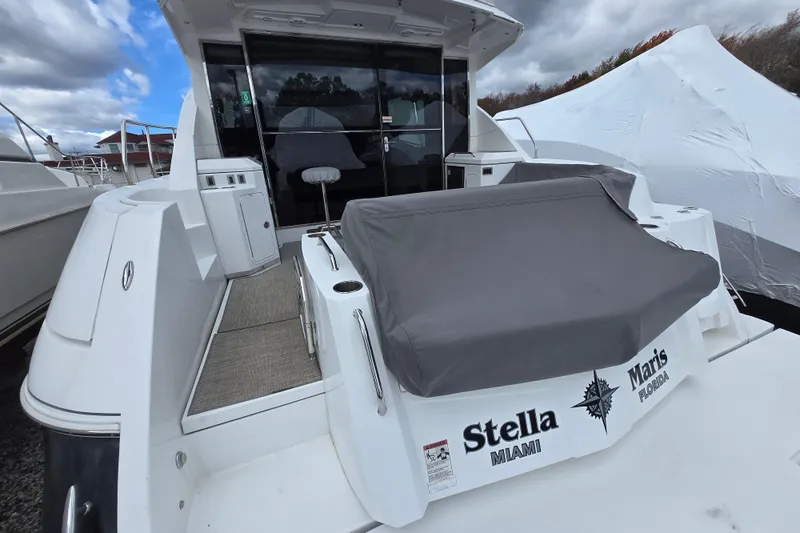 Slide: The Image of Interior view of 2016 Cruisers Sport Series 45 Cantius with glass ceiling and modern design. - 8