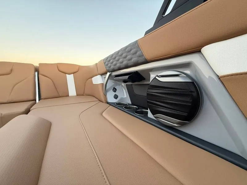 Slide: The Image of MasterCraft XT23 2026 - 24