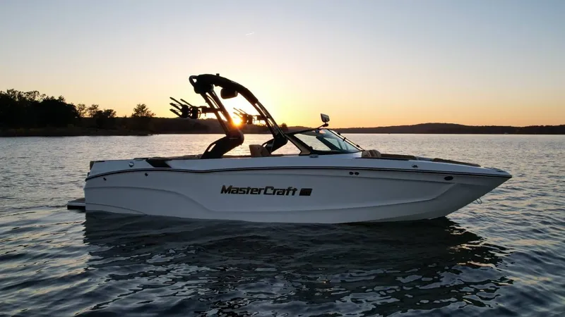 Slide: The Image of MasterCraft XT23 2026 - 6