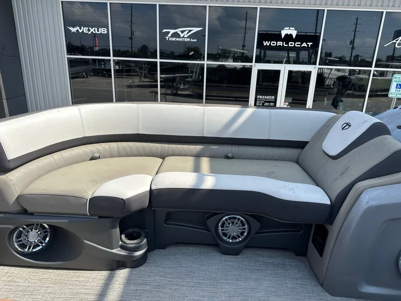 Slide: The Image of Tahoe CAS FUNSHIP25T 2023 - 12