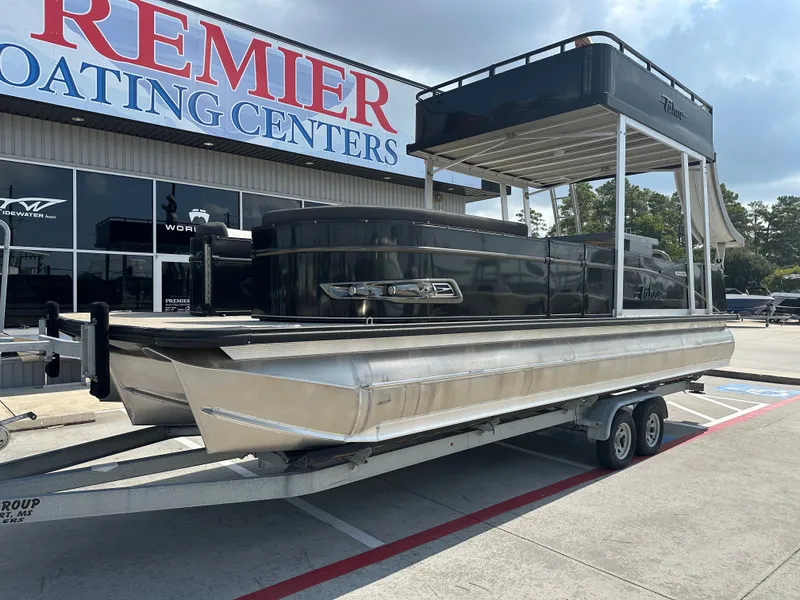 Slide: The Image of Tahoe CAS FUNSHIP25T 2023 - 3