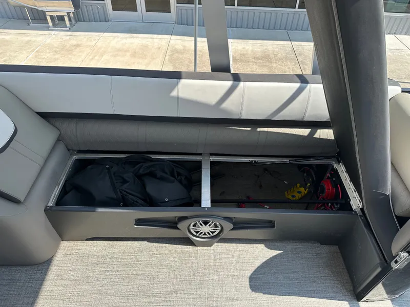 Slide: The Image of Tahoe CAS FUNSHIP25T 2023 - 31