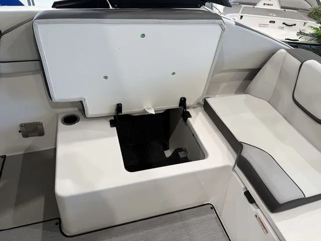 Slide: The Image of Yamaha AR250 2025 - 11