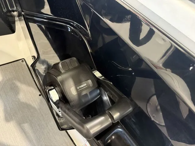 Slide: The Image of Yamaha AR250 2025 - 19