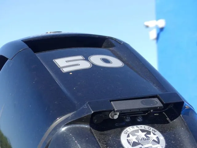 Slide: The Image of Tracker Bass Tracker Classic XL 2026 - 10