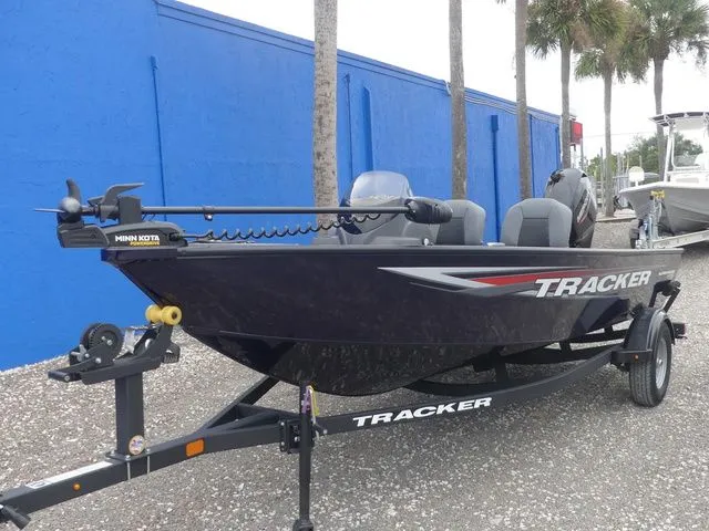 The Image of Tracker Super Guide V-16 SC 2026 - 1