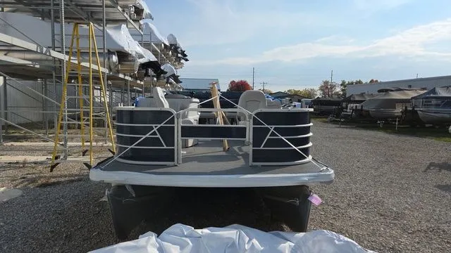 Slide: The Image of Godfrey Xperience 2086 FX 2023 - 9