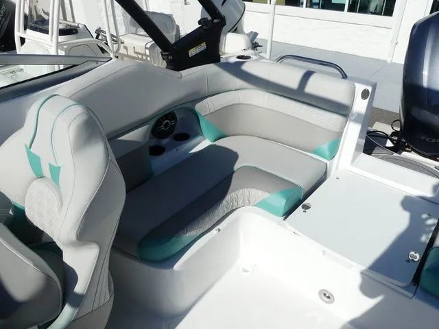 Slide: The Image of Hurricane SunDeck 2486 OB 2026 - 11