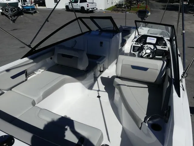 Slide: The Image of Hurricane SunDeck 235 OB 2026 - 5