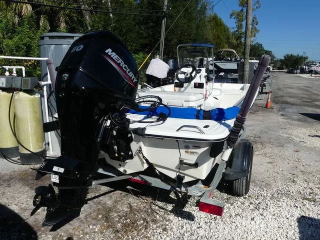 Slide: The Image of Mako Pro Skiff 15 CC 2024 - 3