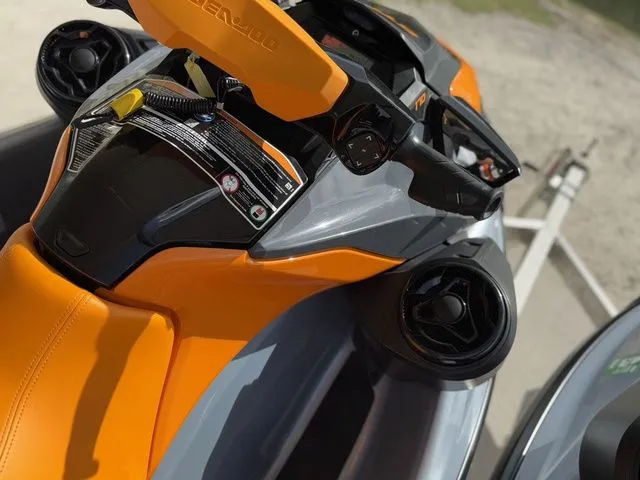 Slide: The Image of Sea-Doo GTI SE 170 IBR & Sound System 2020 - 8