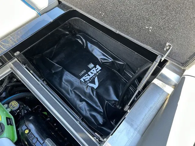 Slide: The Image of Supreme S220 2023 - 21