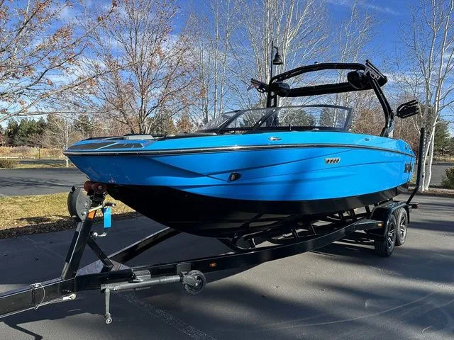 Slide: The Image of Supreme S220 2023 - 4