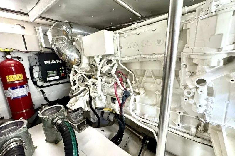 Slide: The Image of 2019 Azimut 55 - Engine Room - 29
