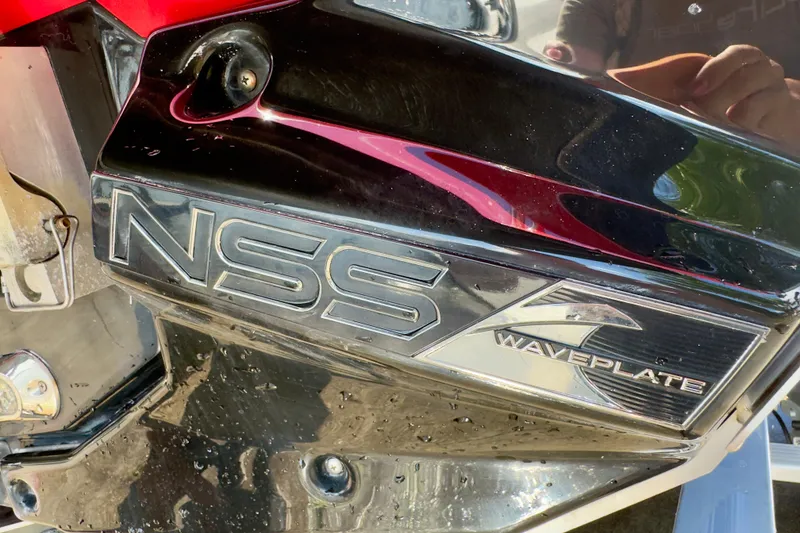 Slide: The Image of Close-up of 2015 Nautique Super Air Nautique G25 Coastal Edition NSS Waveplate. - 21
