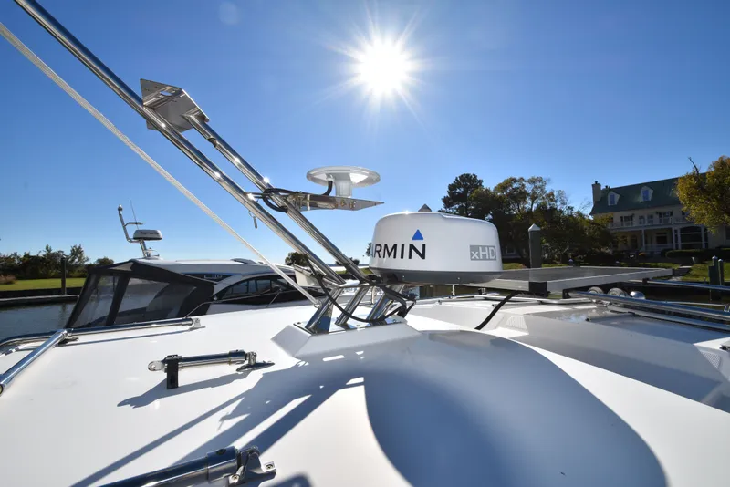 Slide: The Image of Cutwater C-288 2022 - 45