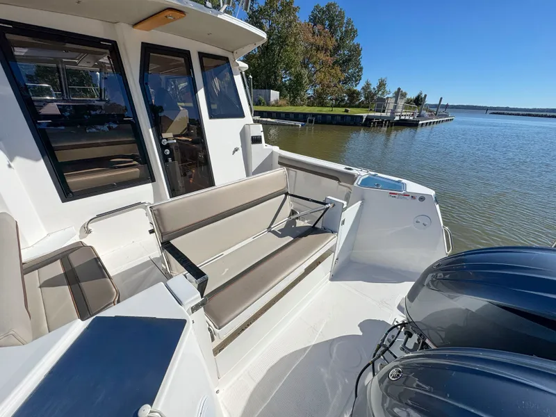 Slide: The Image of Cutwater C-288 2022 - 5