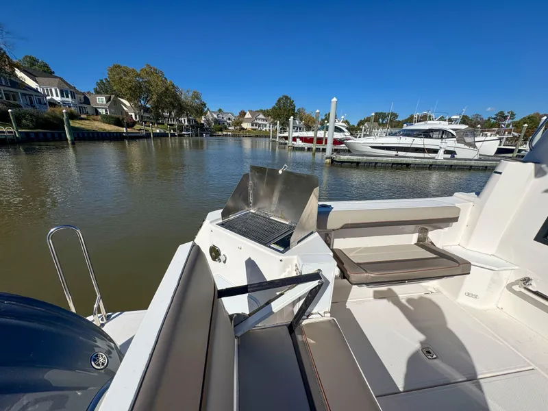 Slide: The Image of Cutwater C-288 2022 - 9