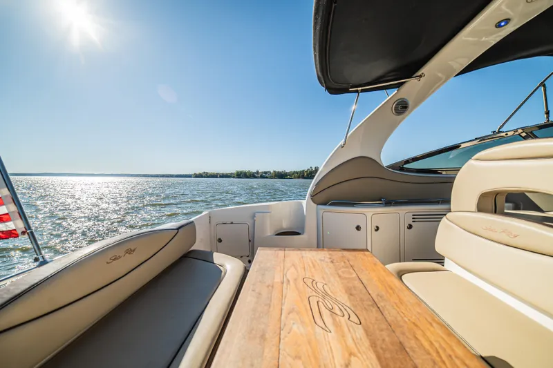 Slide: The Image of Sea Ray 360 Sundancer 2002 - 19