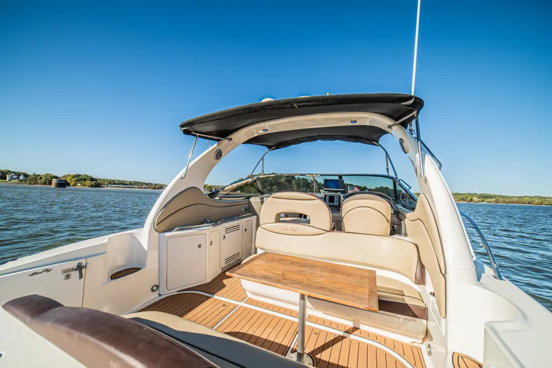 Slide: The Image of Sea Ray 360 Sundancer 2002 - 21