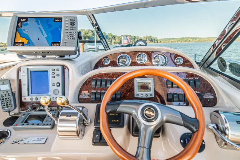 Slide: The Image of Sea Ray 360 Sundancer 2002 - 25