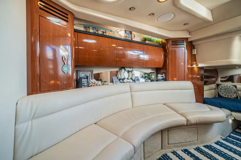 Slide: The Image of Sea Ray 360 Sundancer 2002 - 28