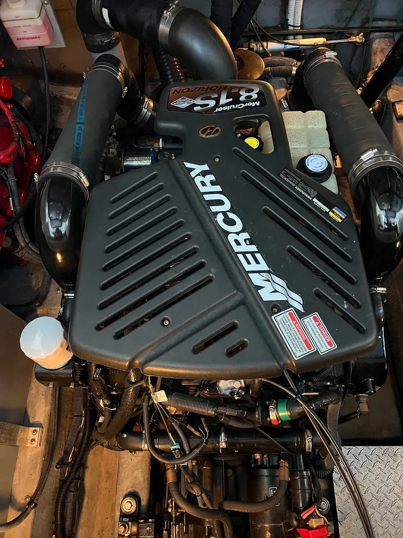 Slide: The Image of Sea Ray 360 Sundancer 2002 - 36