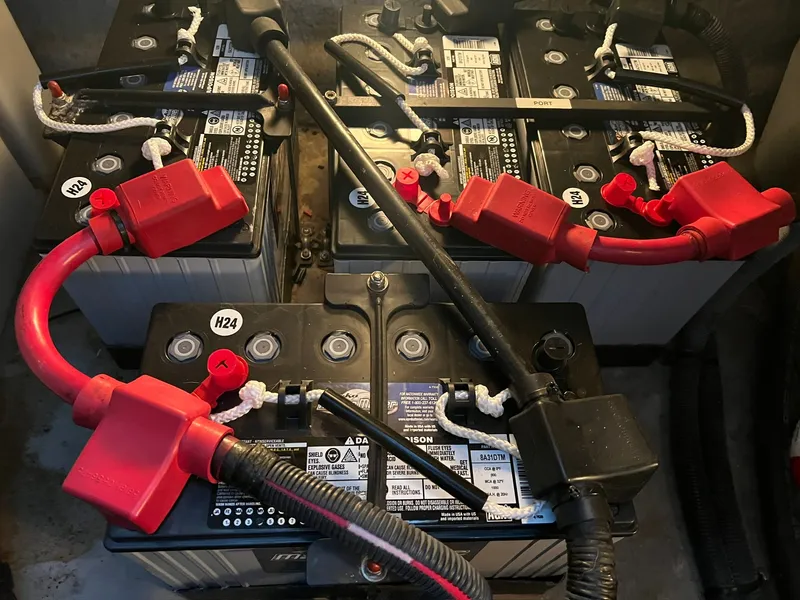 Slide: The Image of Sea Ray 360 Sundancer 2002 - 39