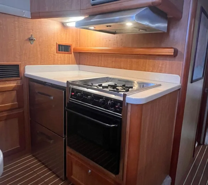 Slide: The Image of Mainship 43 Trawler 2007 - 10