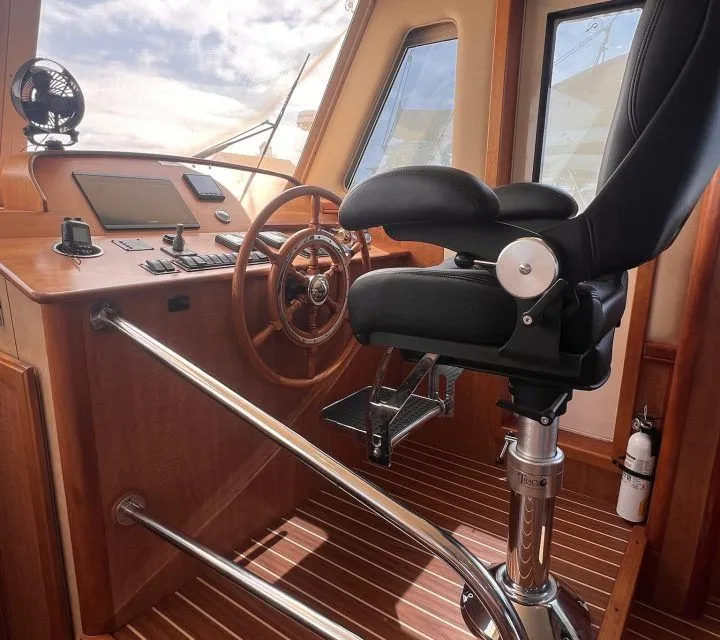 Slide: The Image of Mainship 43 Trawler 2007 - 15