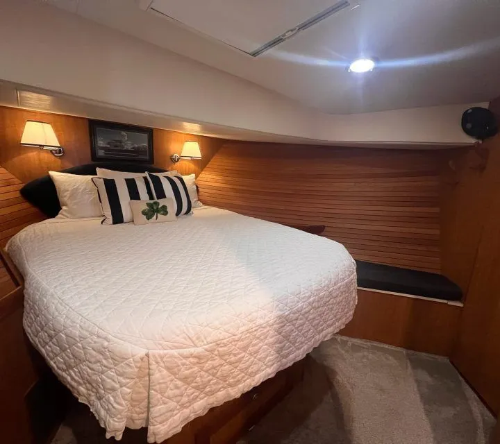 Slide: The Image of Mainship 43 Trawler 2007 - 17