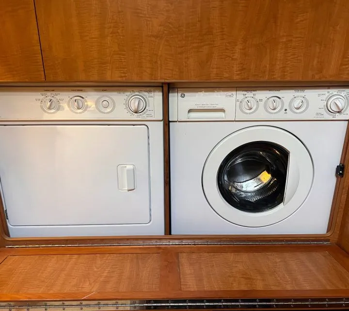 Slide: The Image of Mainship 43 Trawler 2007 - 21