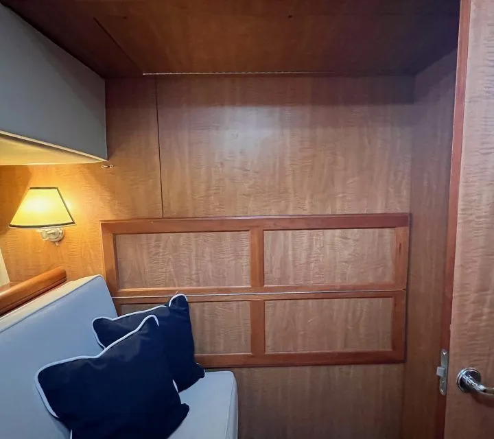 Slide: The Image of Mainship 43 Trawler 2007 - 23