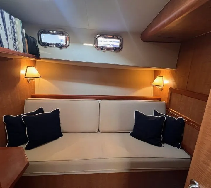 Slide: The Image of Mainship 43 Trawler 2007 - 24